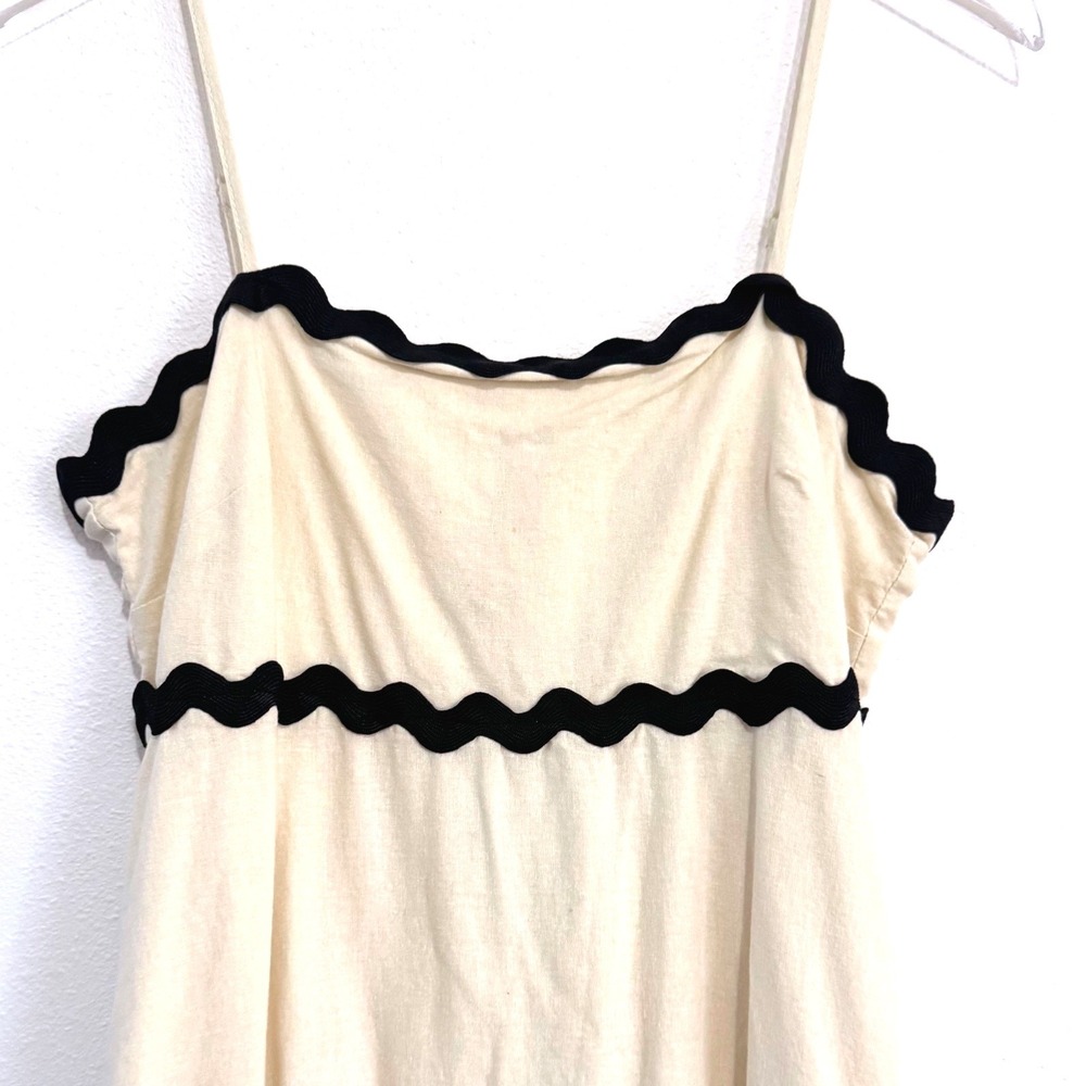 Petal & Pup Yana Sleeveless Maxi Cotton Dress in Cream and Black - Picture 3 of 6